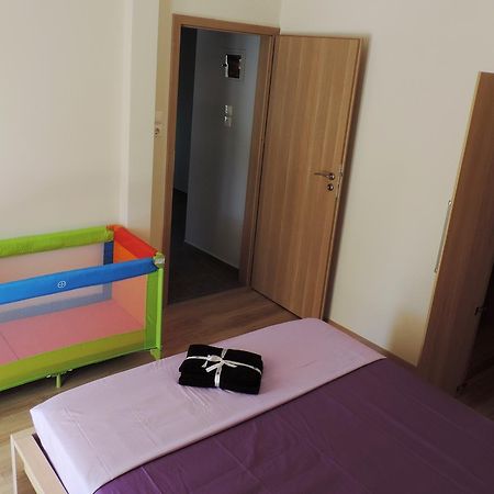 Apartment In The Centre Of Атина Екстериор снимка