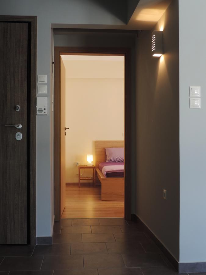 Apartment In The Centre Of Атина Екстериор снимка