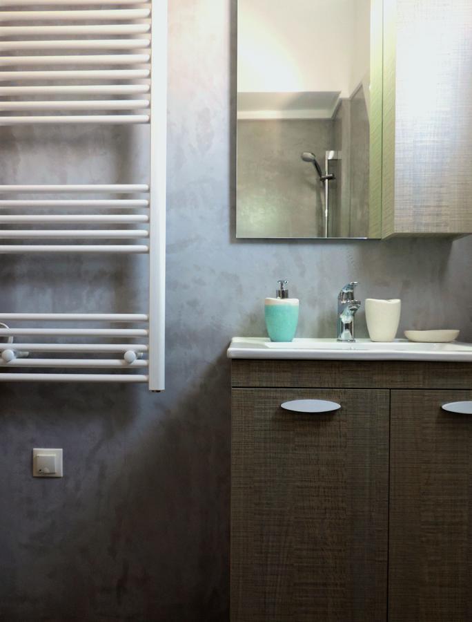 Apartment In The Centre Of Атина Екстериор снимка