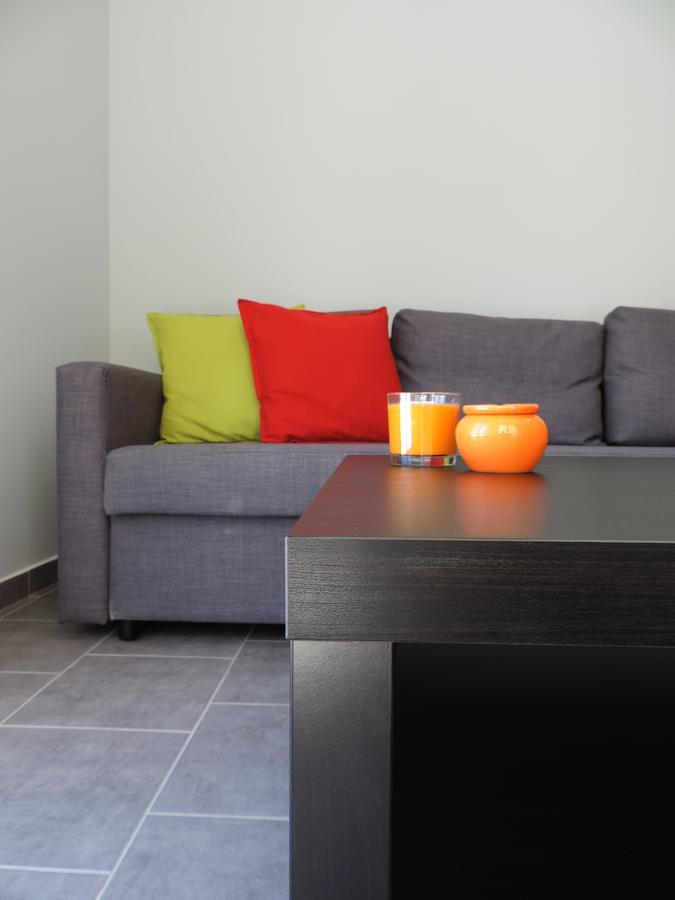 Apartment In The Centre Of Атина Екстериор снимка